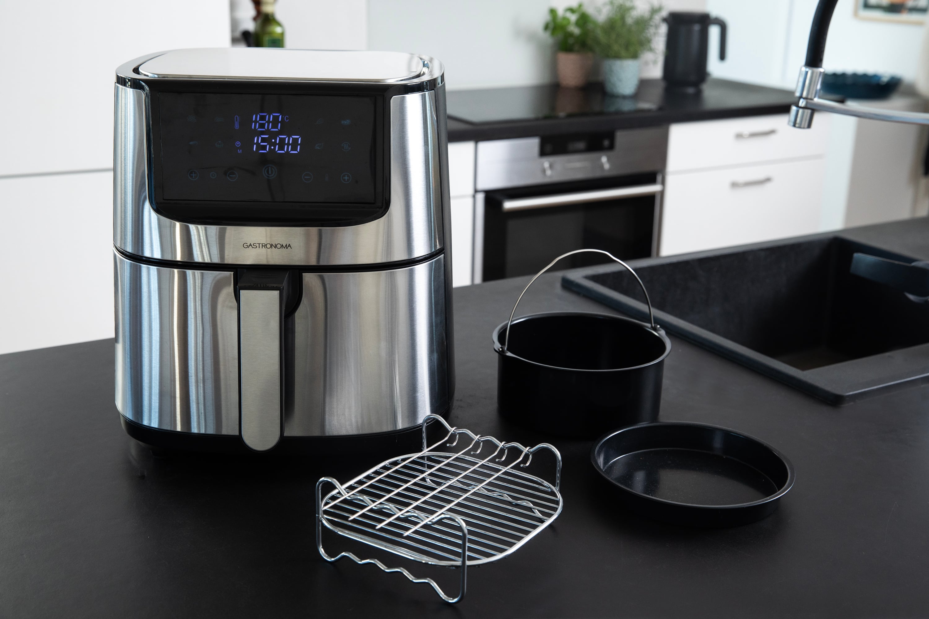 1466358|18290010